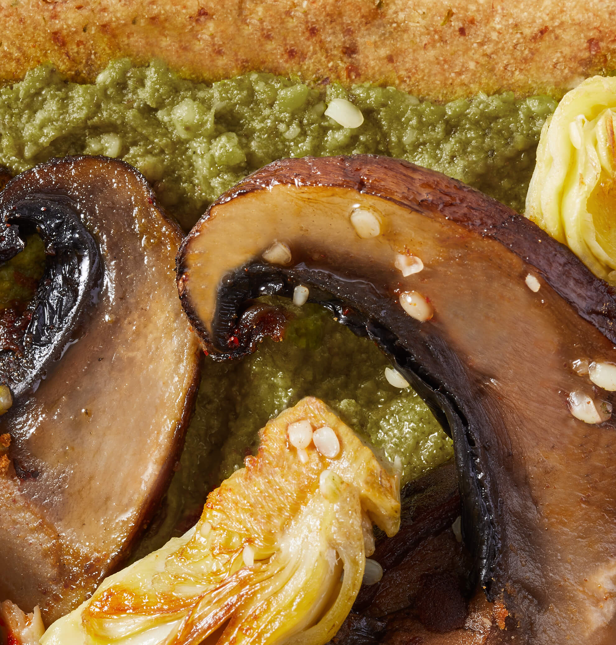 Close up of prepared Daily Harvest Portobello + Pesto Flatbread